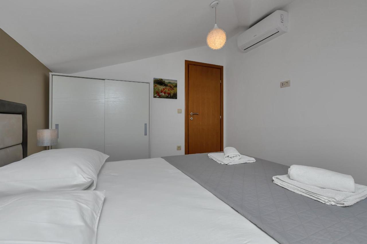 Top View Apartment Makarska Buitenkant foto
